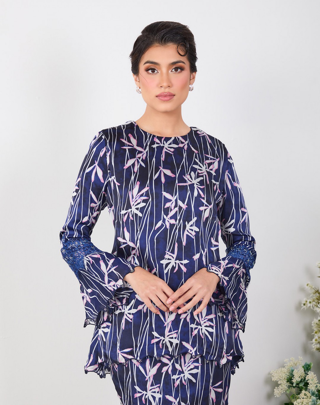ALISHNA BAJU KURUNG
