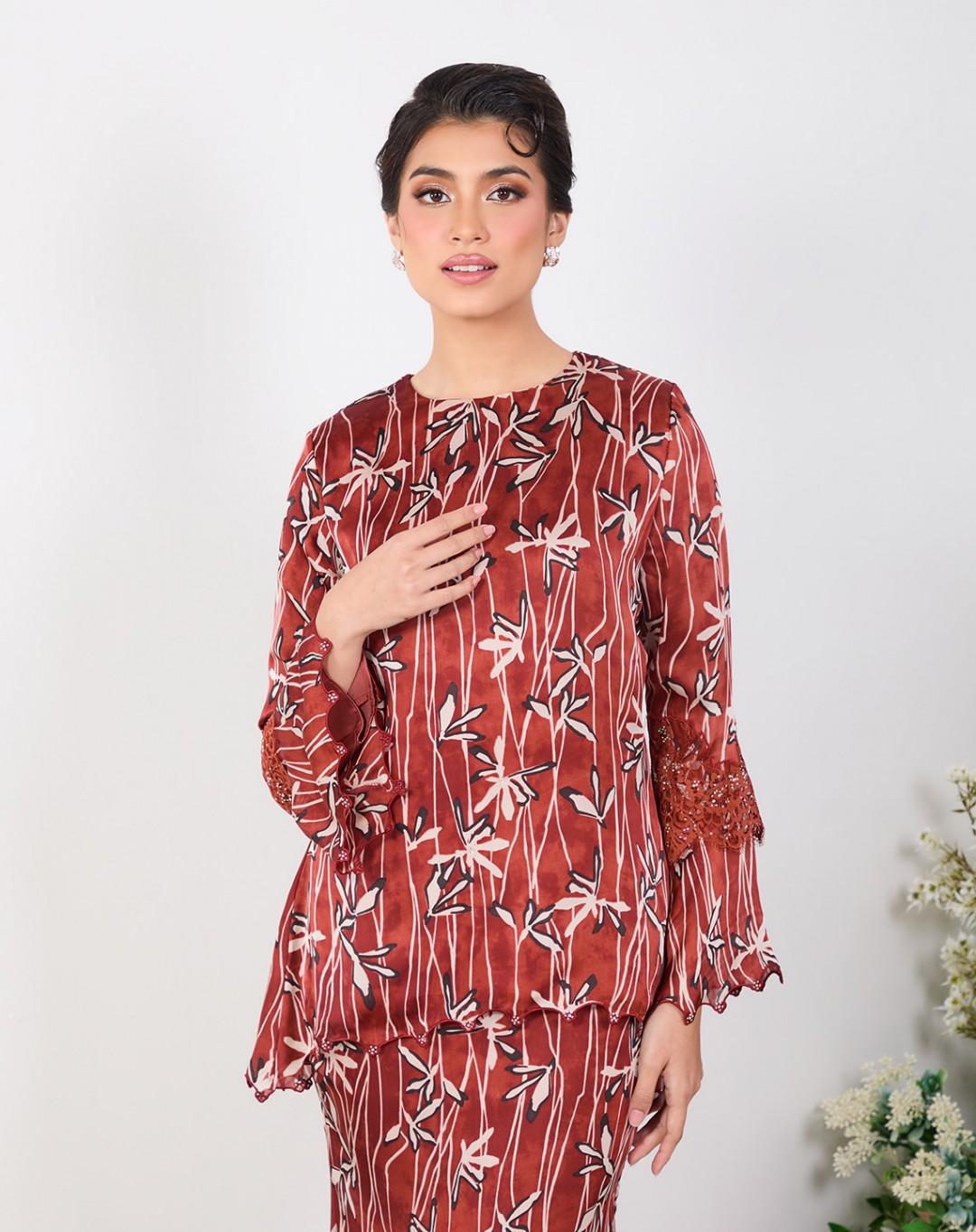 ALISHNA BAJU KURUNG