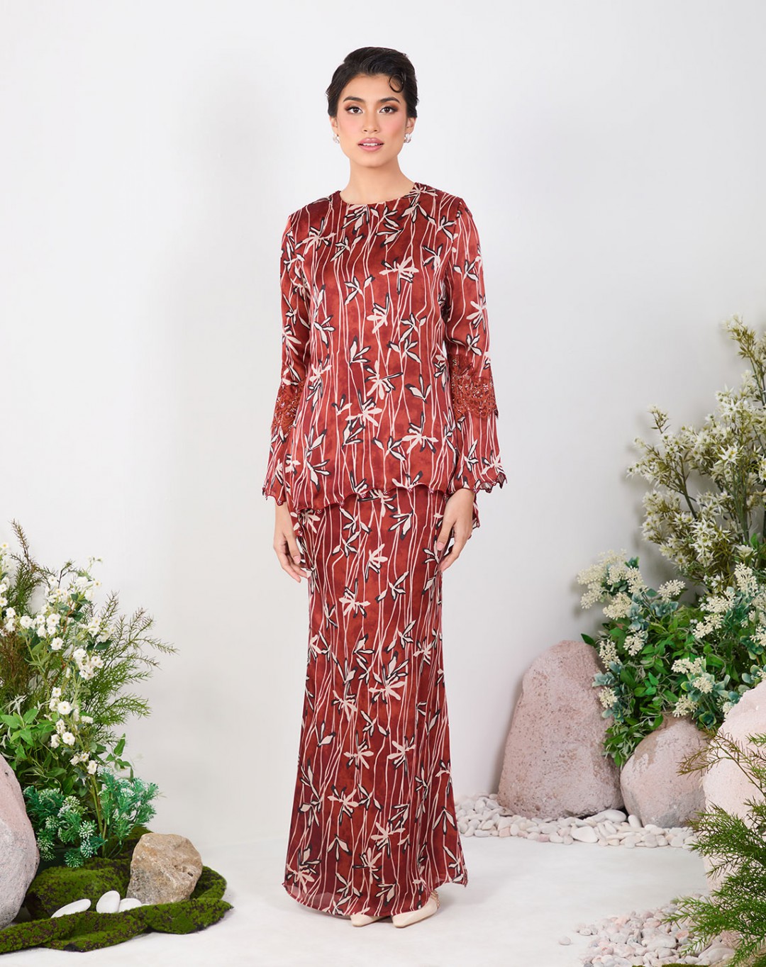 ALISHNA BAJU KURUNG