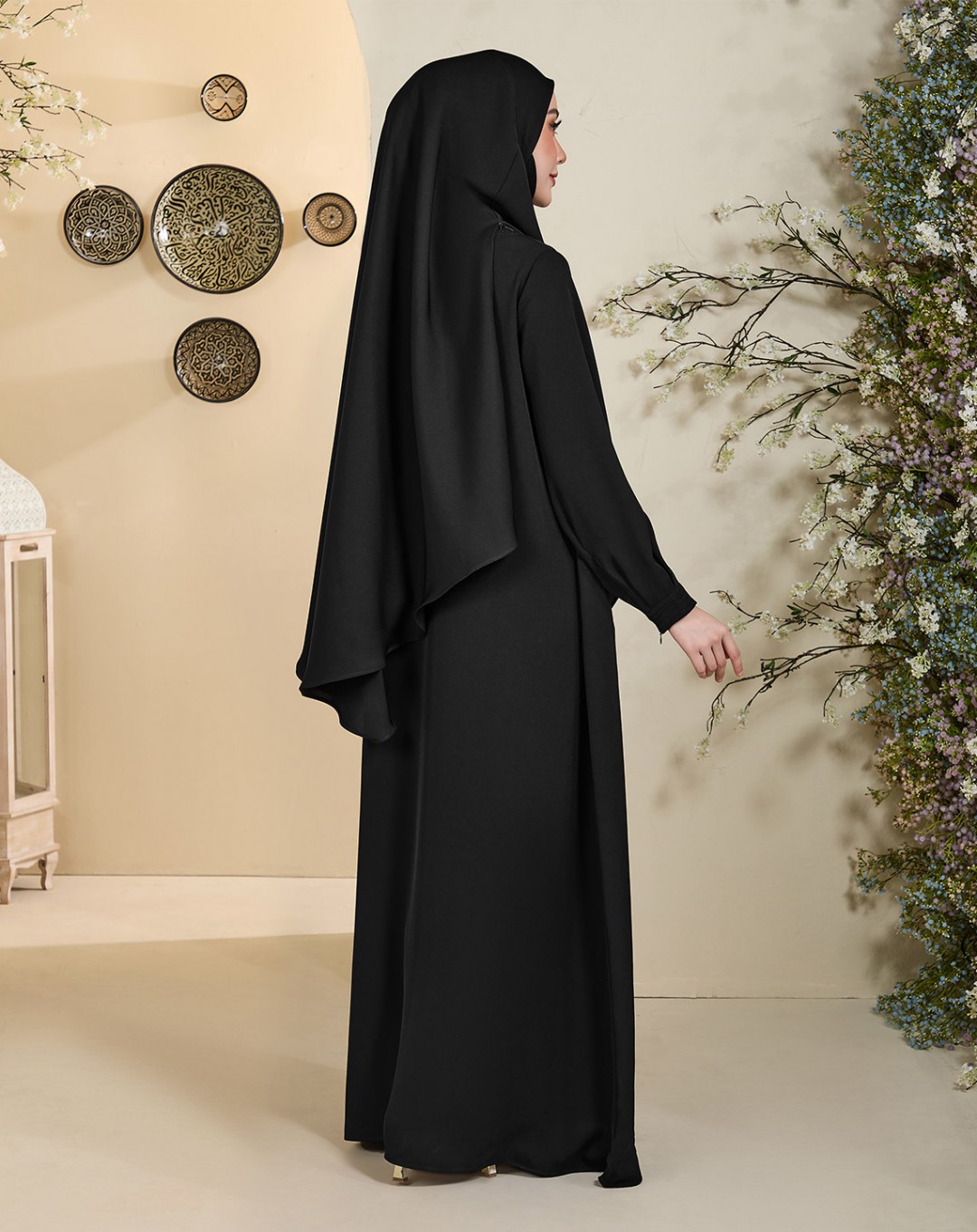 AMINAA JUBAH
