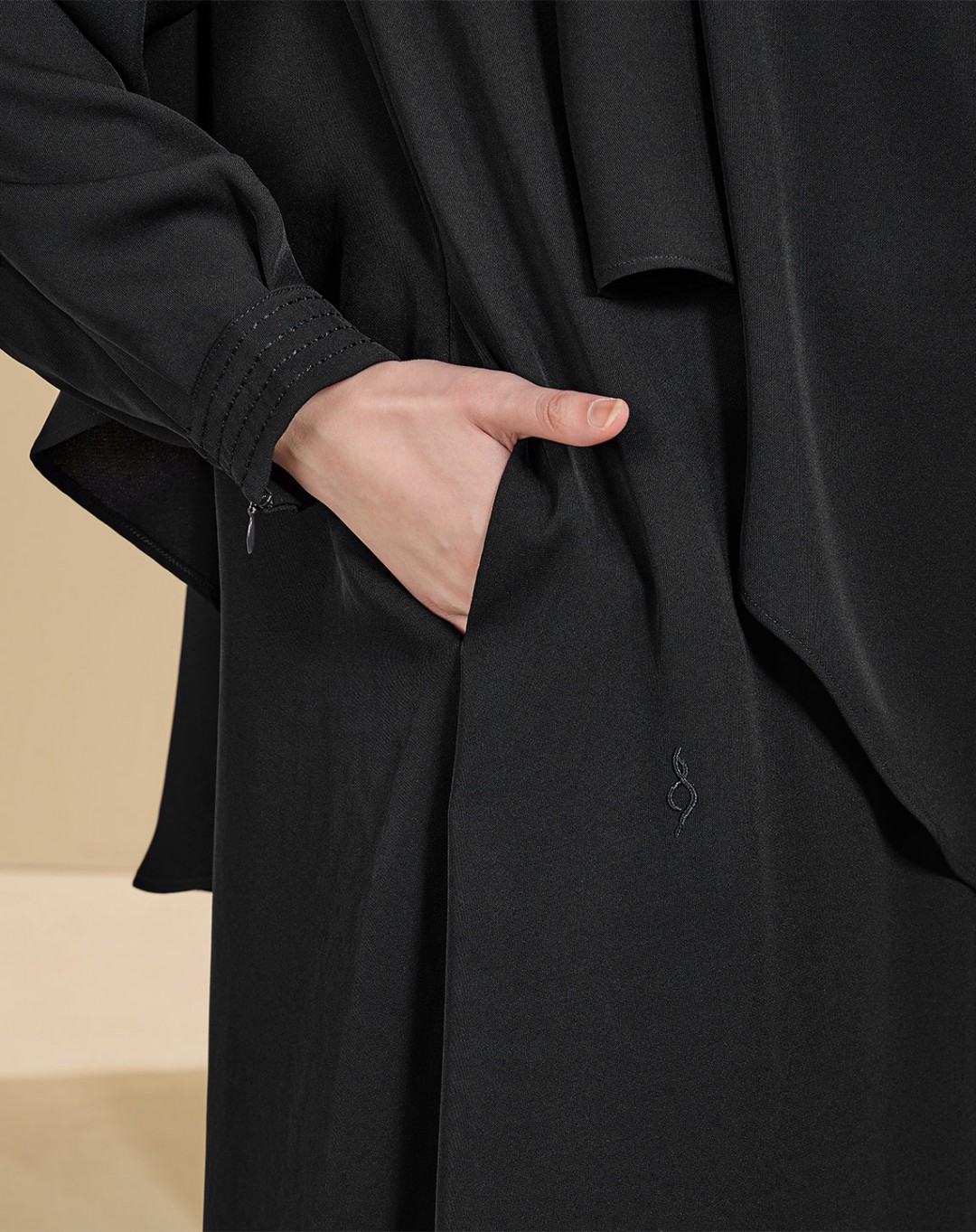 AMINAA JUBAH