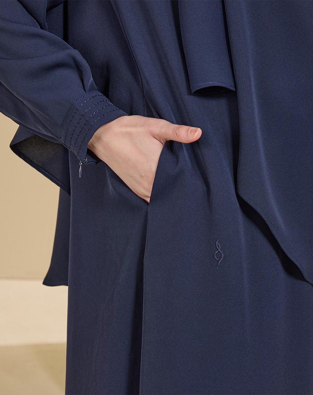 AMINAA JUBAH