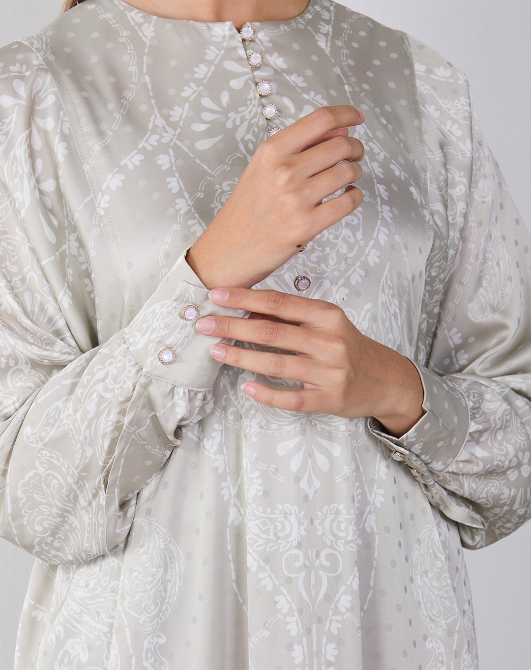 AQEELA JUBAH