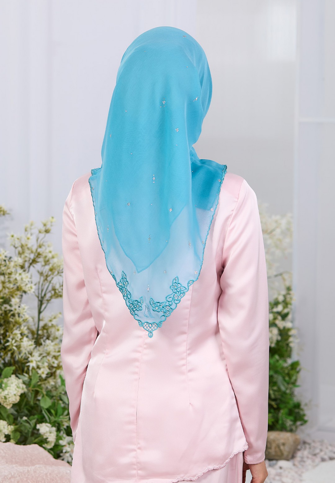 SQ VELOUR ROSE VOILE EMBROIDERY DIAMOND