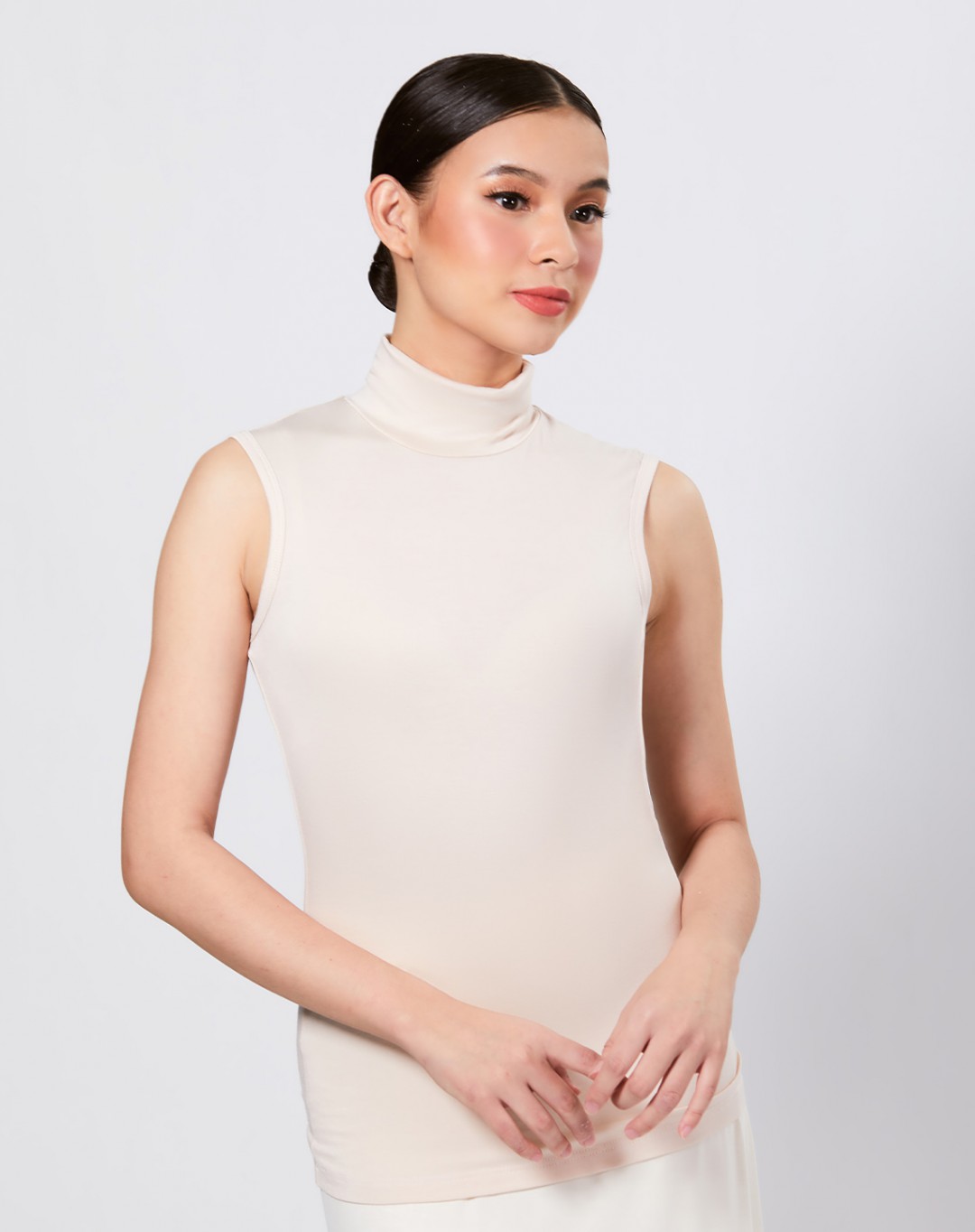 ELORA SLEEVELESS TURTLENECK (NEW)