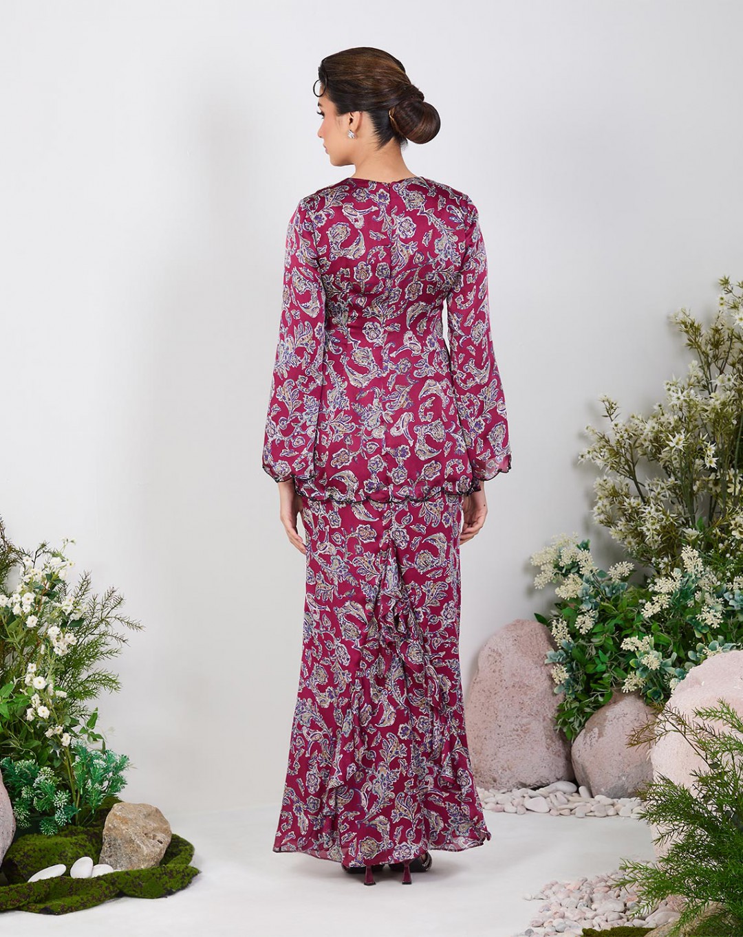 NUREEN BAJU KURUNG
