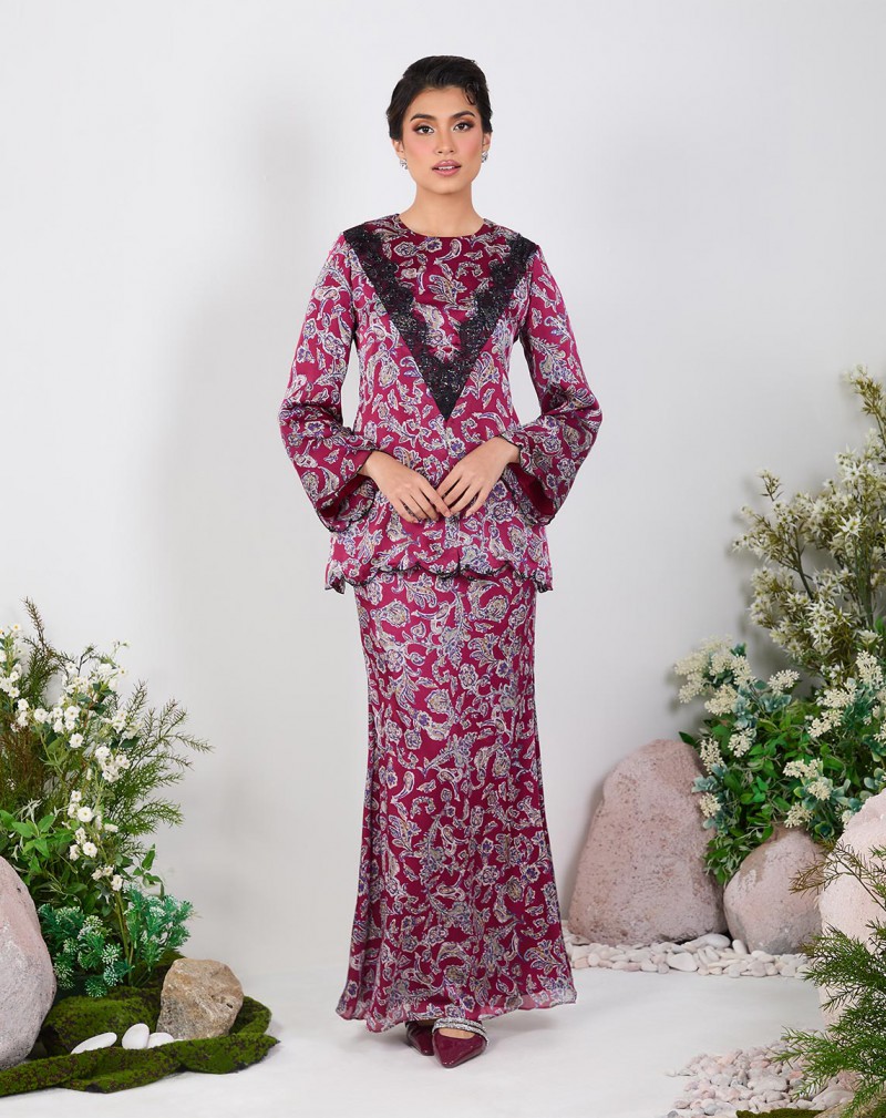 NUREEN BAJU KURUNG