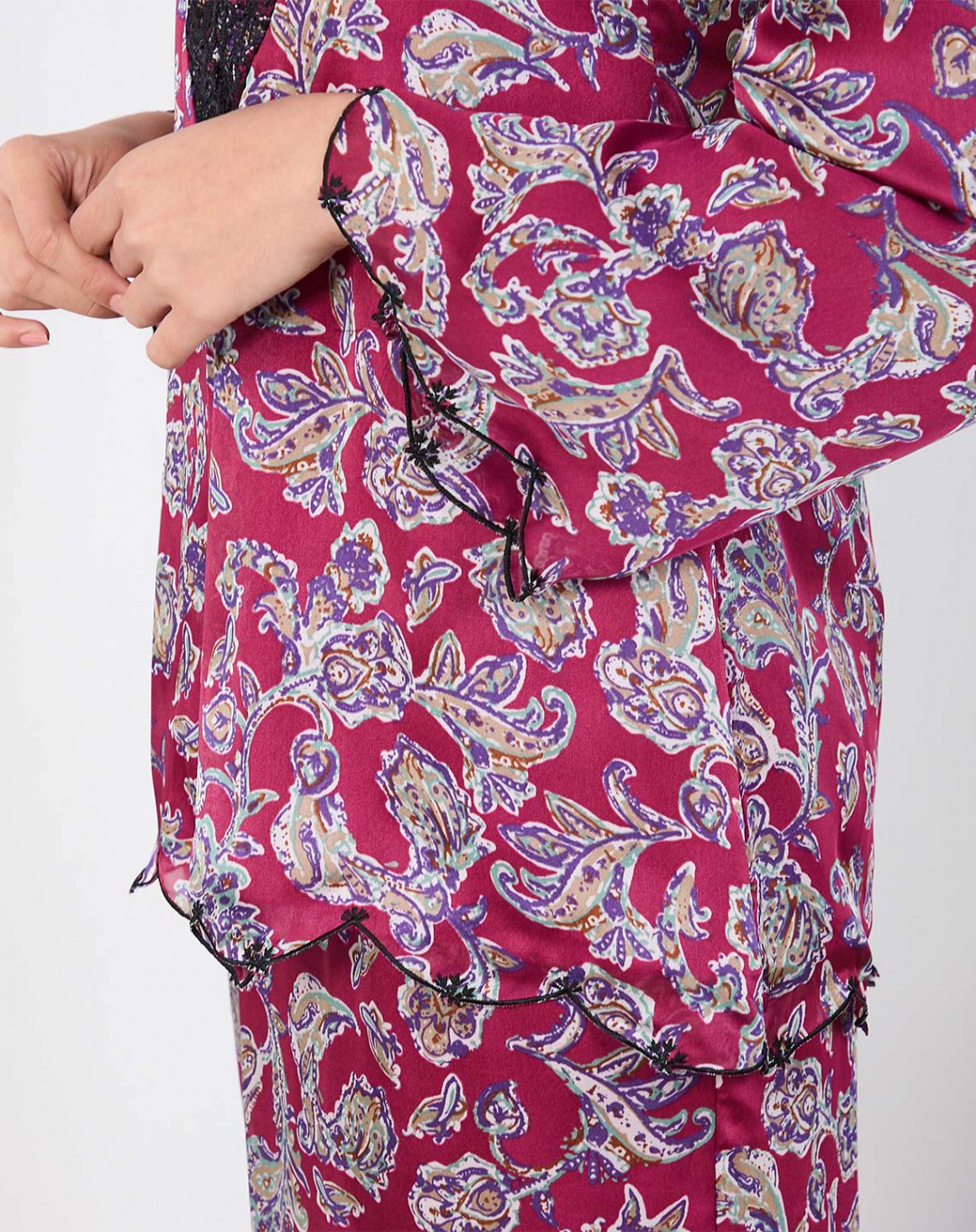 NUREEN BAJU KURUNG