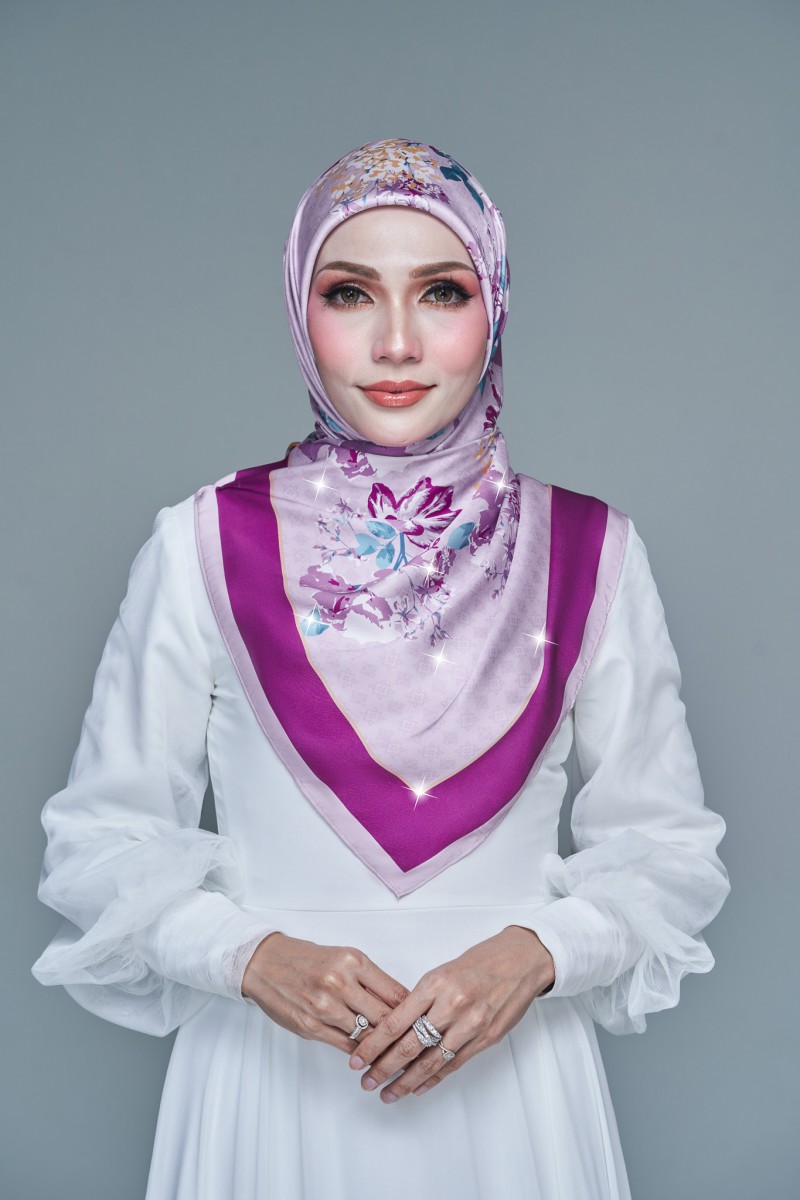 SQUARE JANE PRINTED DIAMOND 279