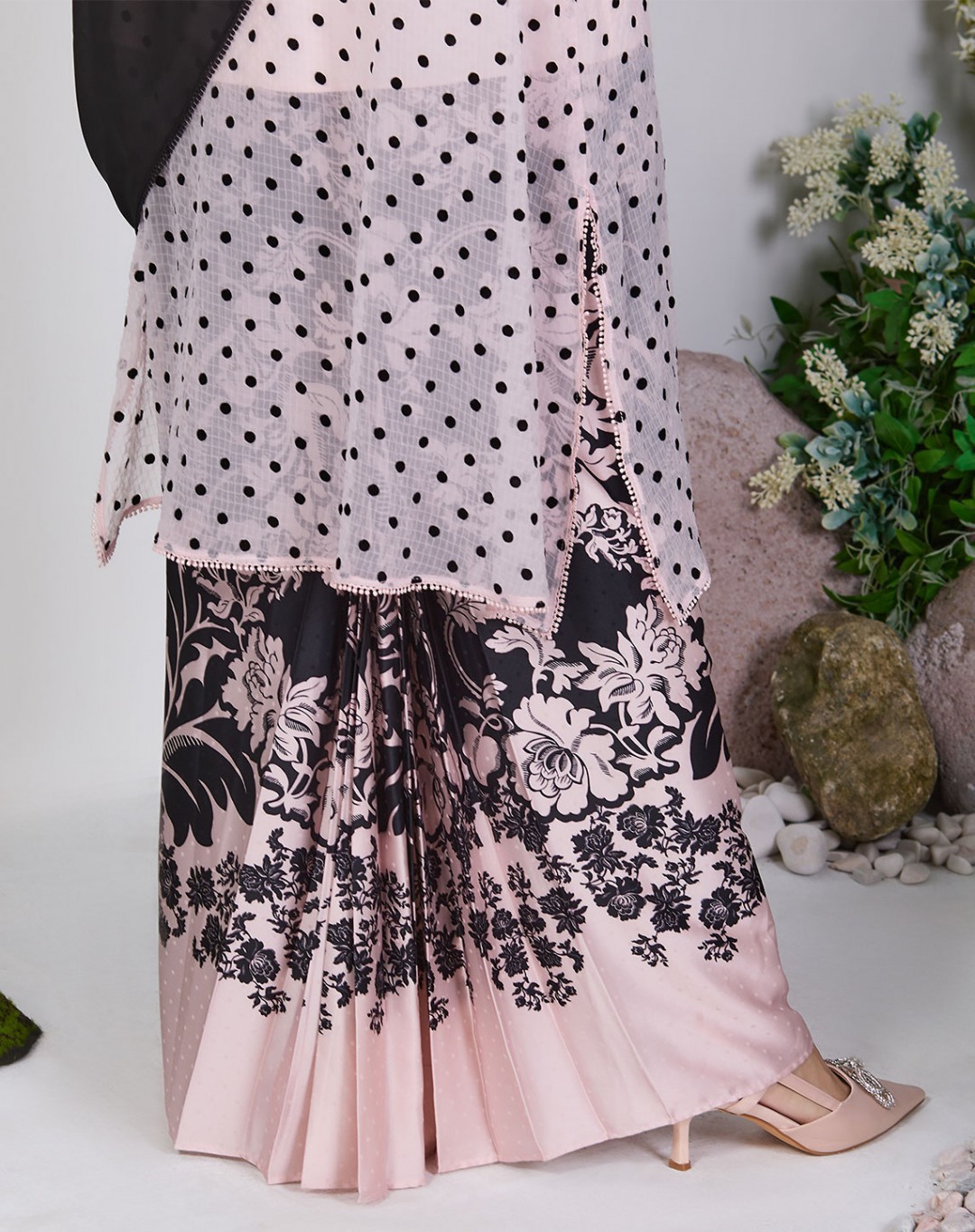 AZALEYA BAJU KURUNG