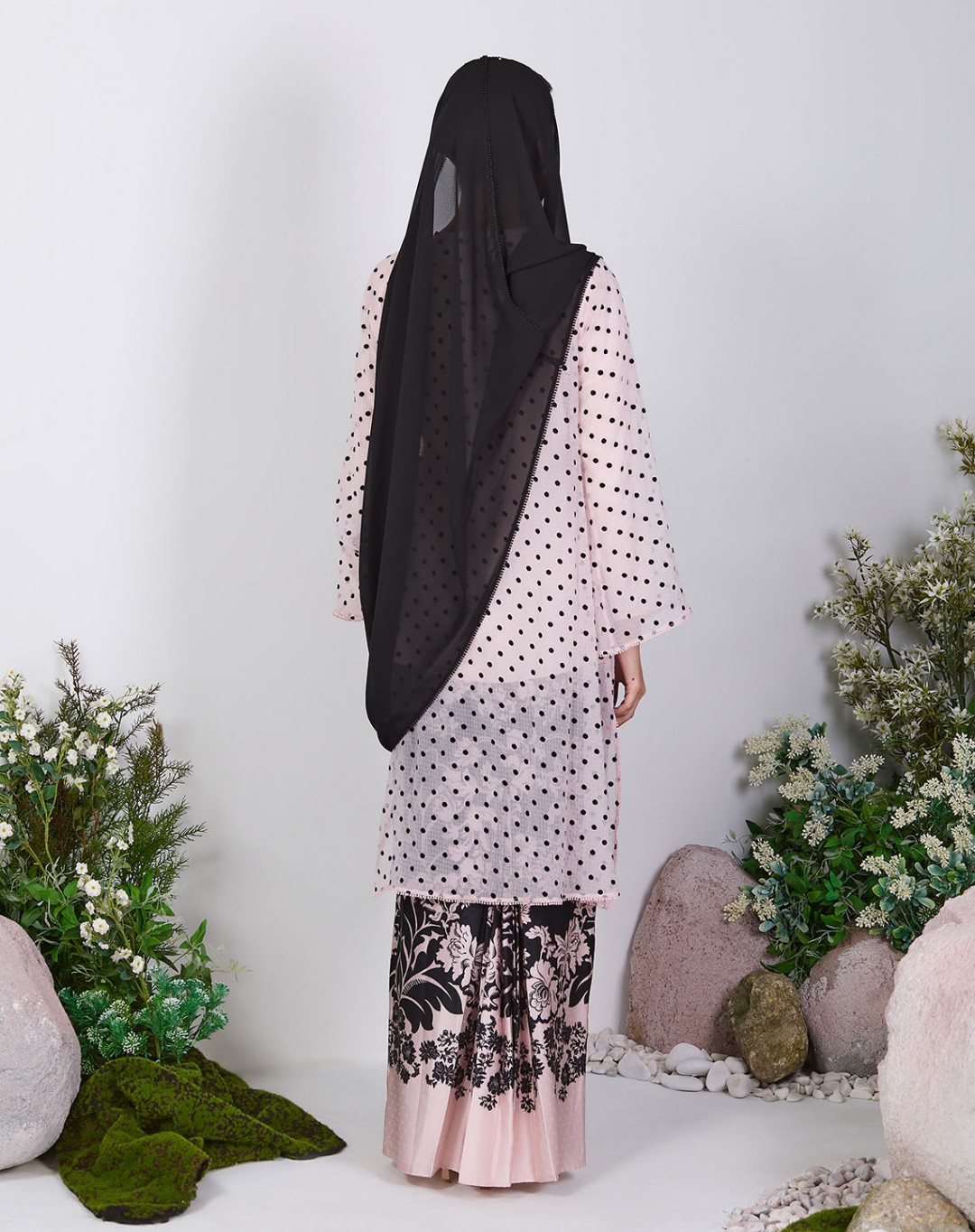 AZALEYA BAJU KURUNG