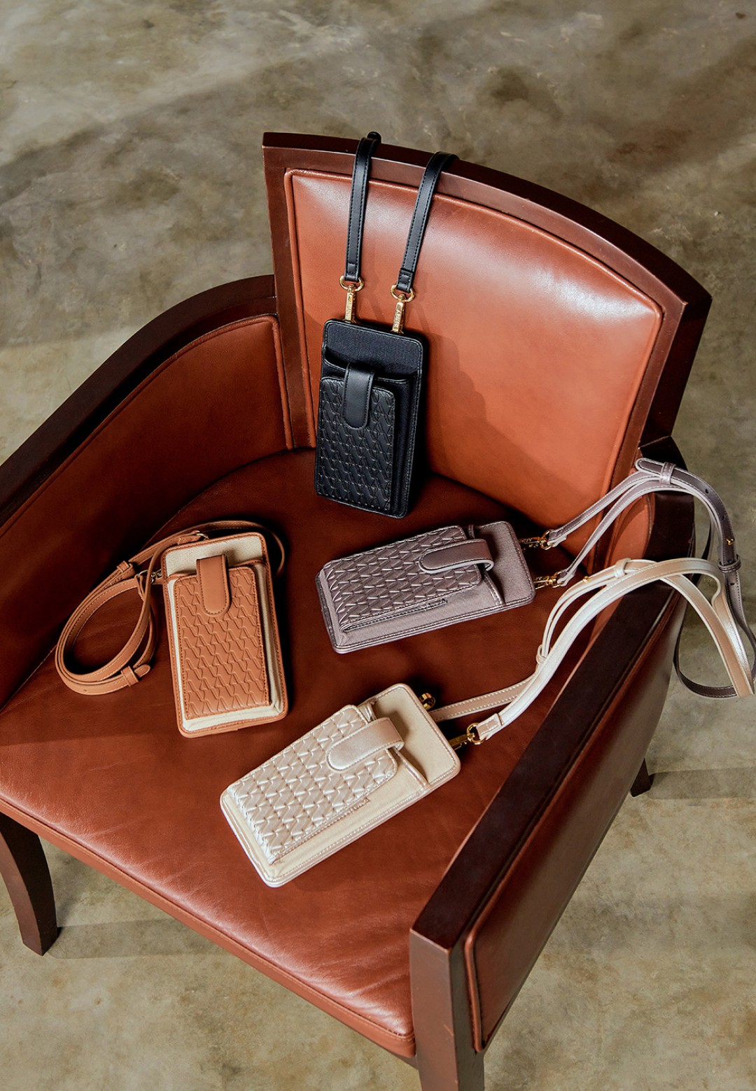 KENNEDY PHONE BAG