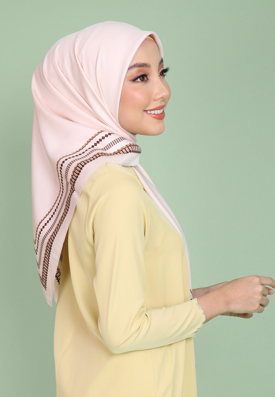 SQ HAZEL TWIST TWILL PTD 190