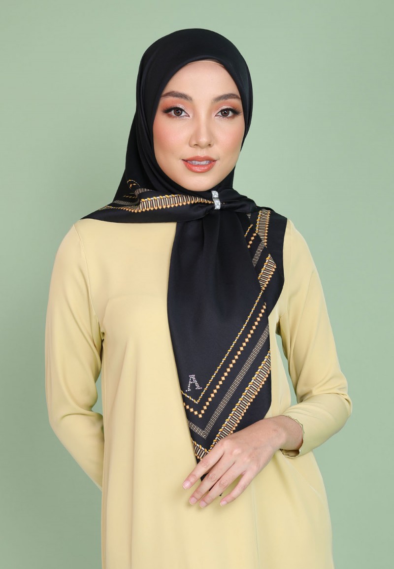 SQ HAZEL TWIST TWILL PTD 190