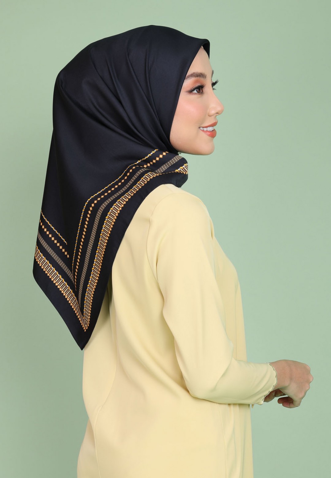 SQ HAZEL TWIST TWILL PTD 190