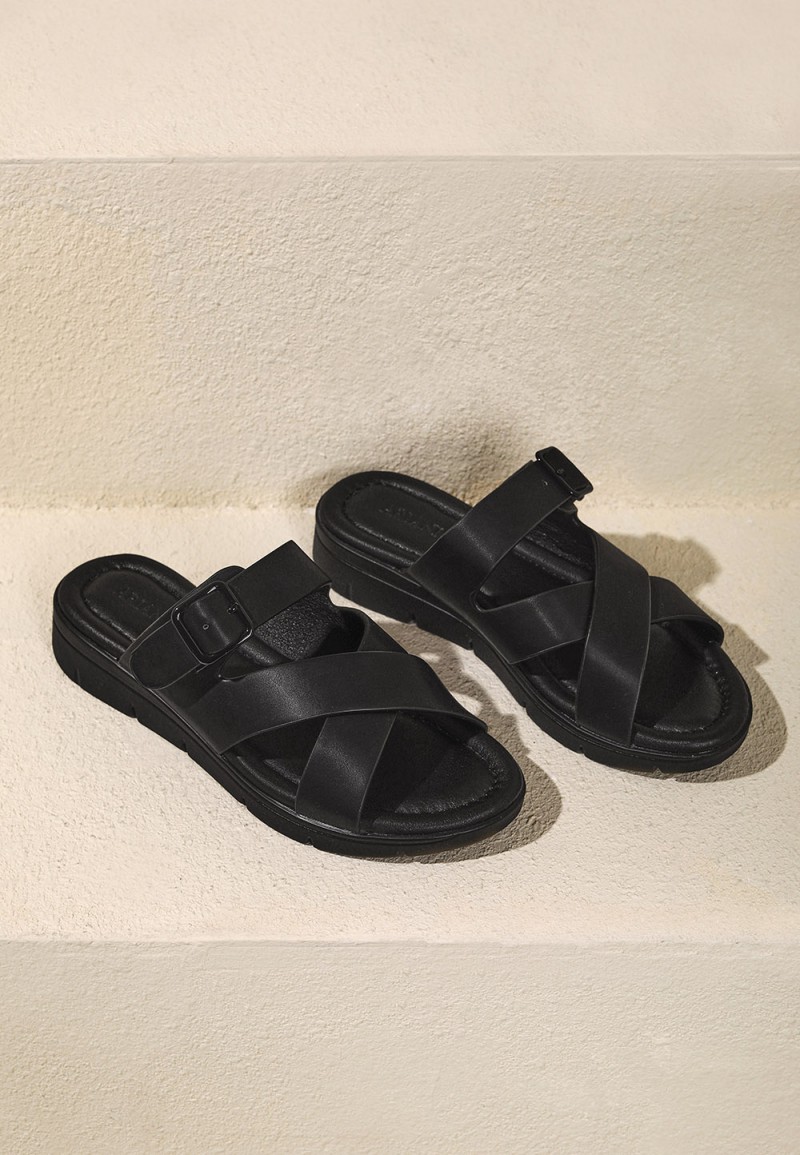 CLAIRE PLATFORM SANDALS