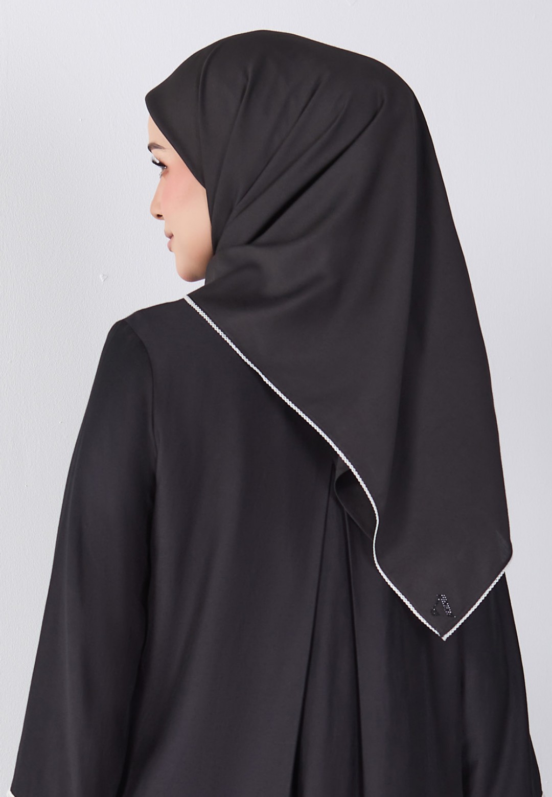 SQ RASHA PLAIN LACE