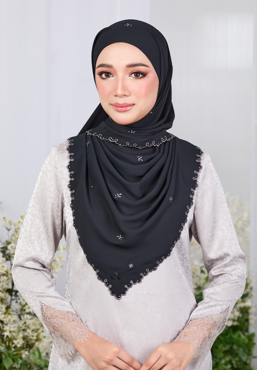SHAWL ZARRA PLAIN EMBROIDERY