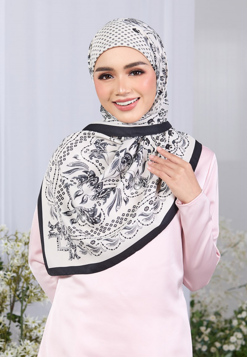 SQ YAZMIN TWILL PTD DIAMOND