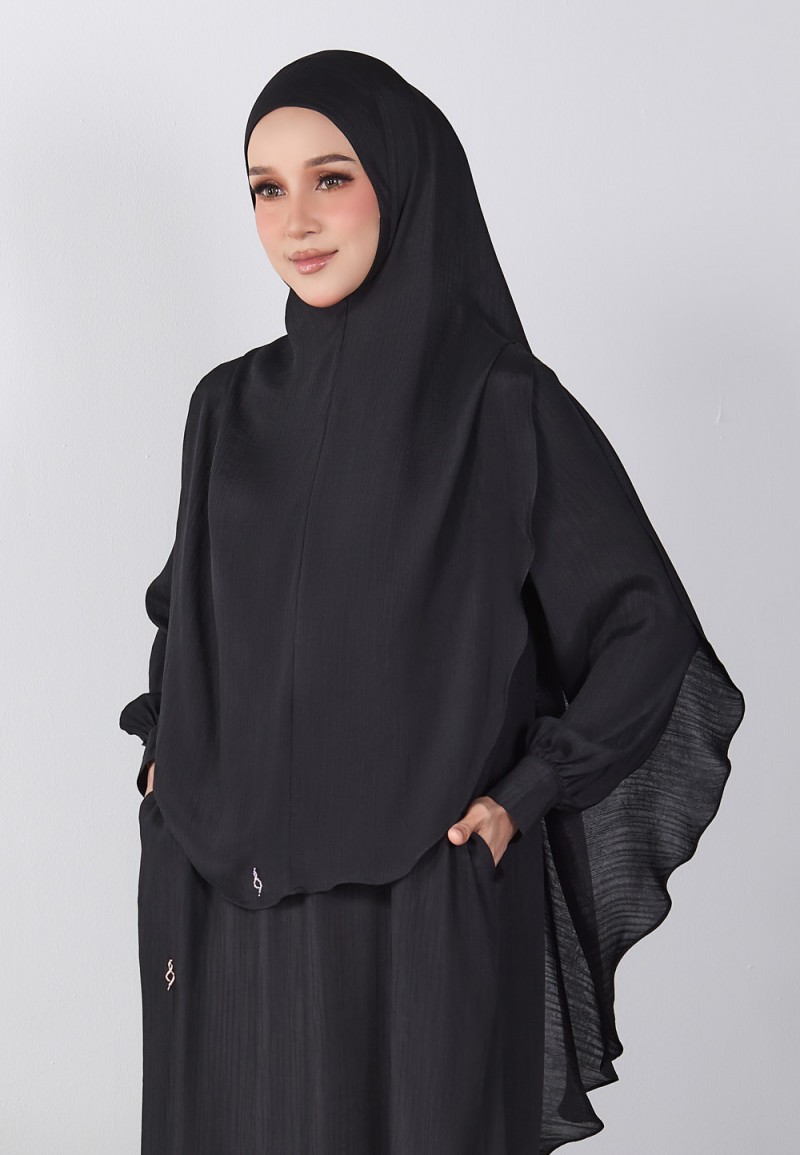 KHIMAR HASNAA