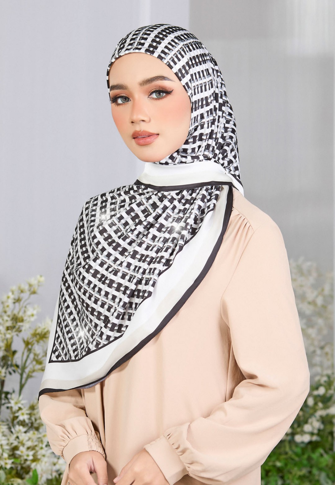 SQ SOFTIQUE PRINTED DIAMOND