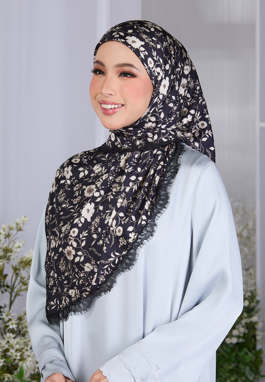 SQ BIANCA PTD WITH LACE
