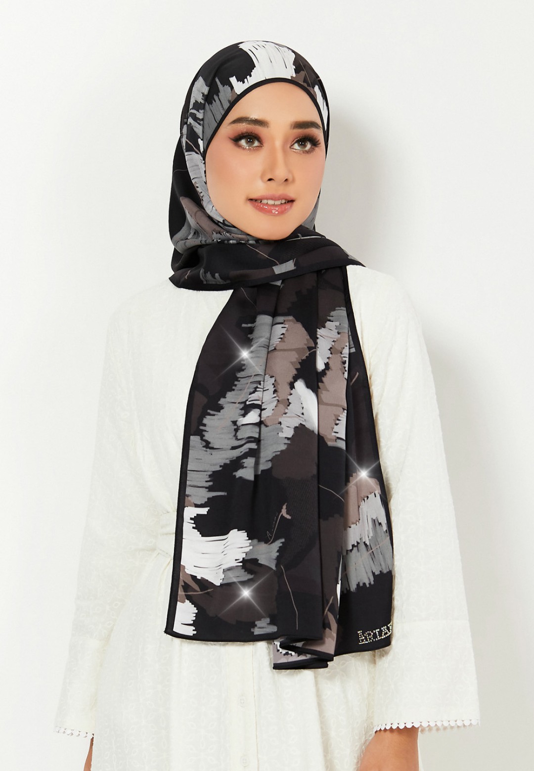 THE DREAMSCAPE SHAWL DIAMOND