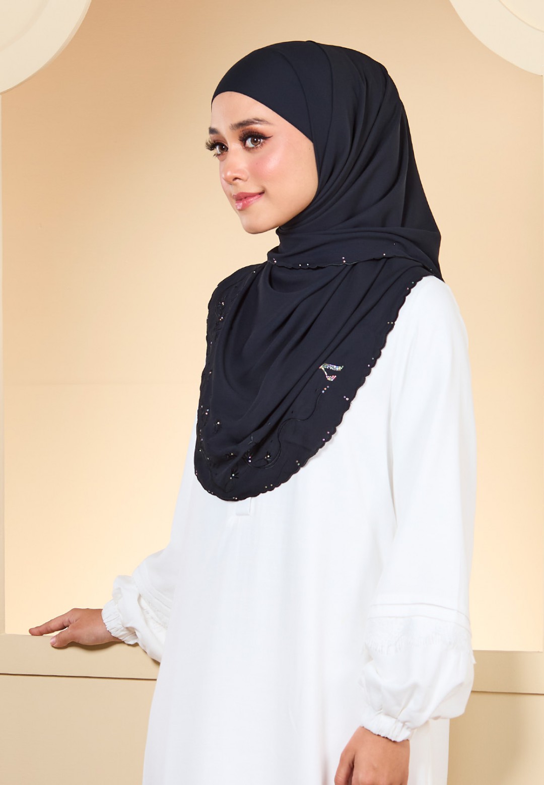 SHAWL JUITA PLAIN EMBROIDERY