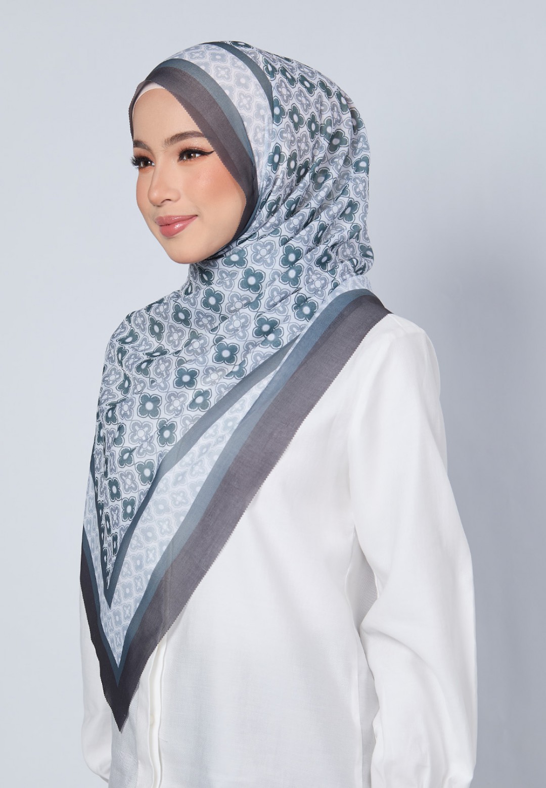 SHAWL JULIA VOILE LASERCUT
