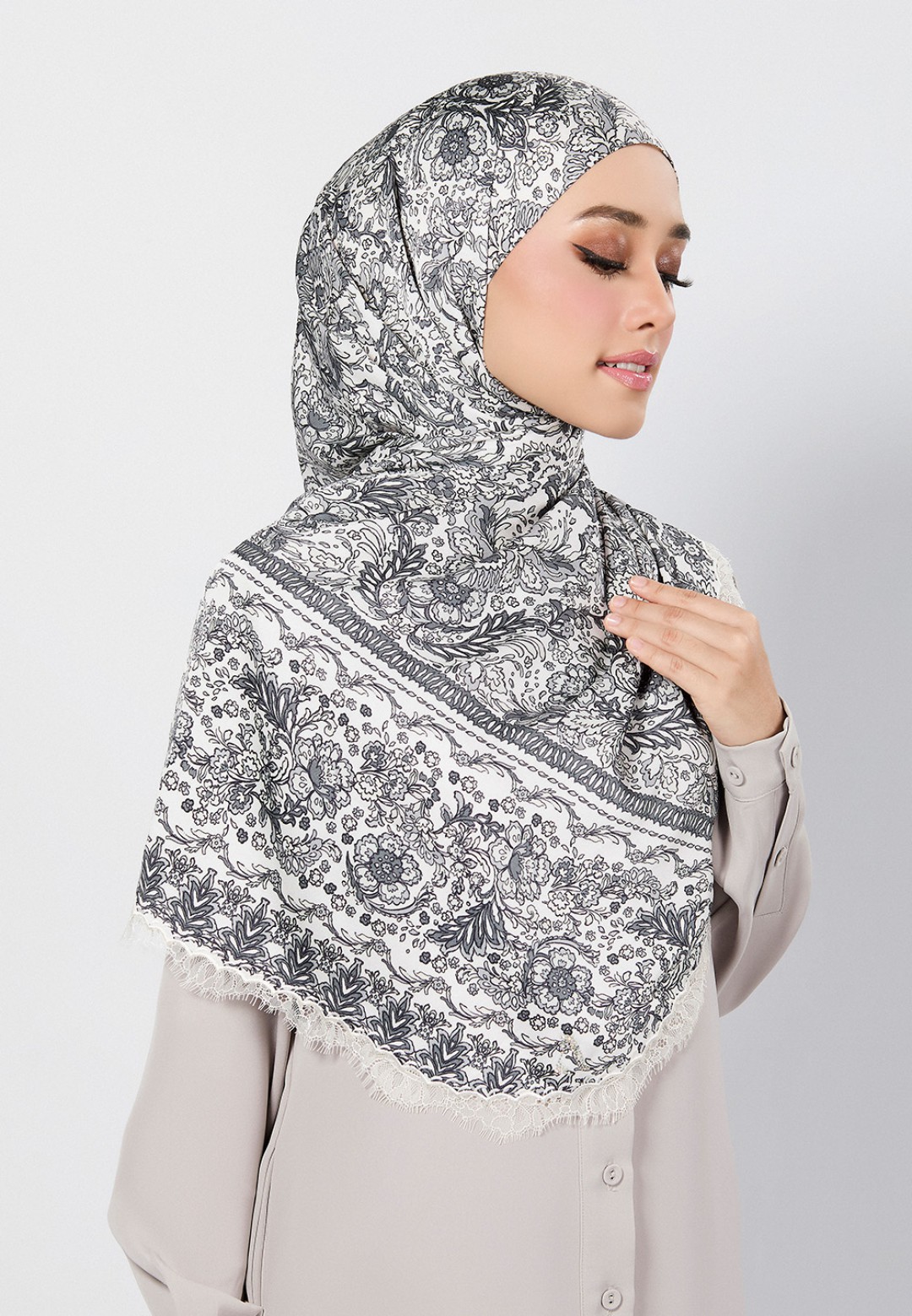 SHAWL THEIA PRINTED WITH LACE