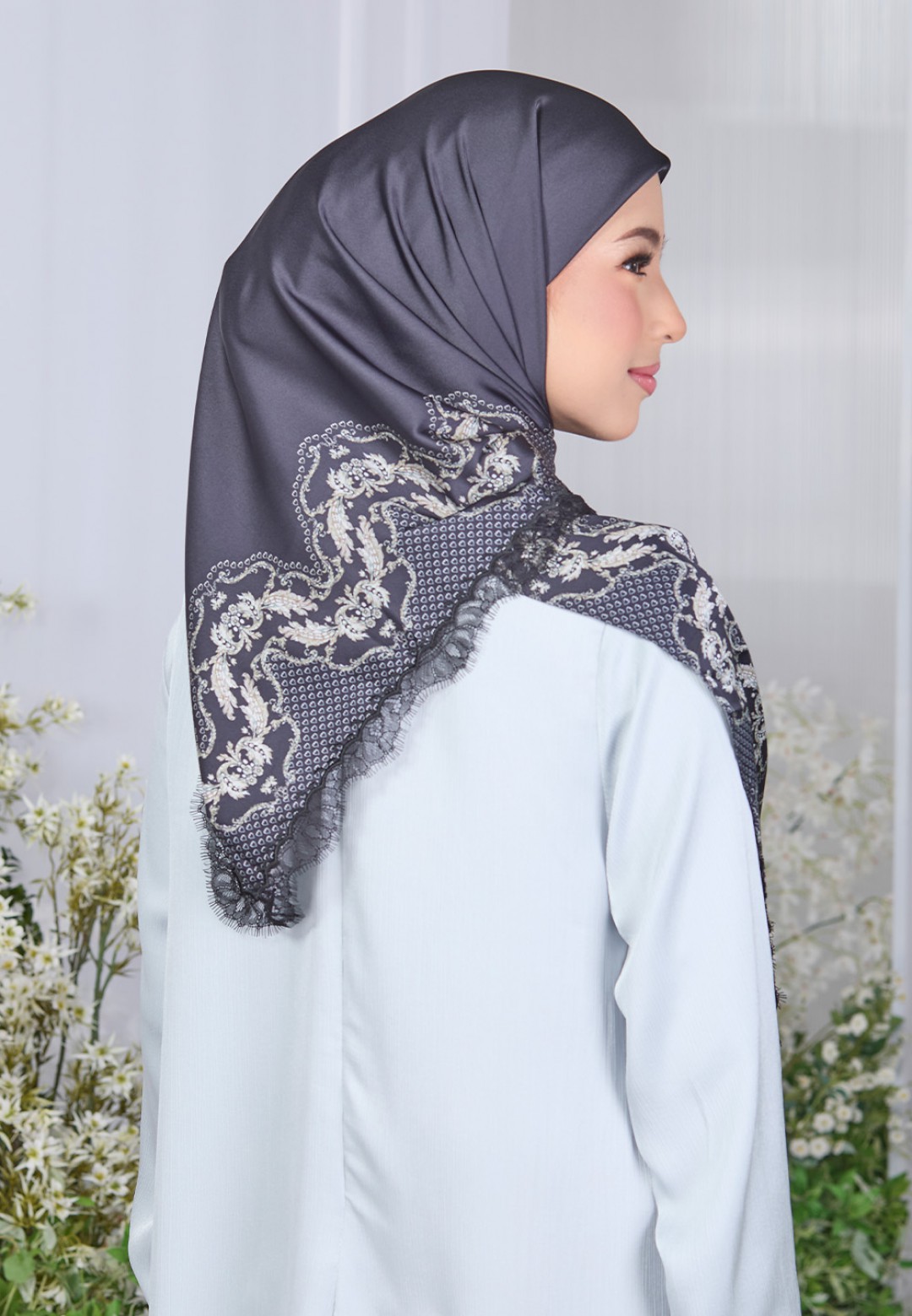 SQ WAYLA PRINTED WITH LACE