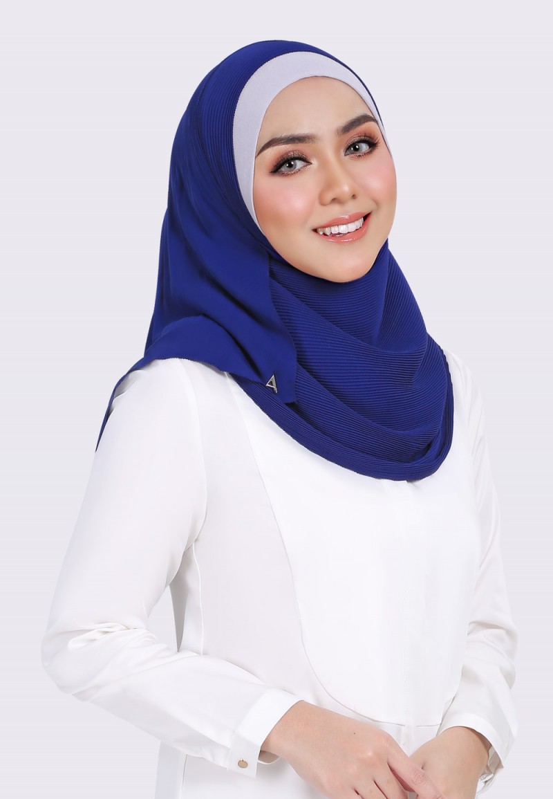 INSTANT PRETTY PLEAT SEMI PLAIN EYELASH 189