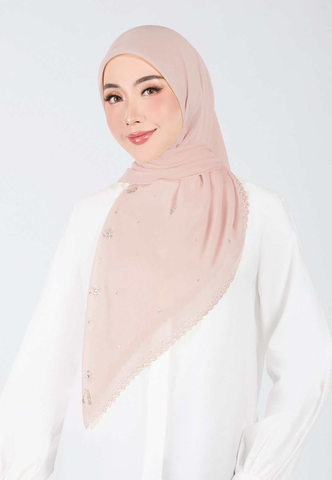 SQ ARIA GLEAM VOILE EMBROIDERY DIAMOND