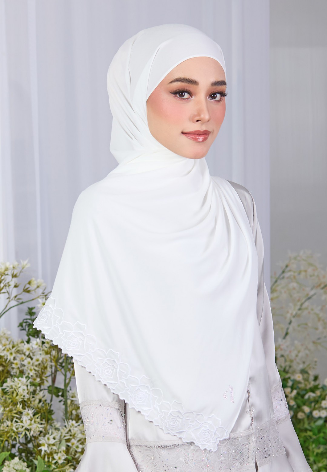 SHAWL ROSELITH PLAIN EMBROIDERY