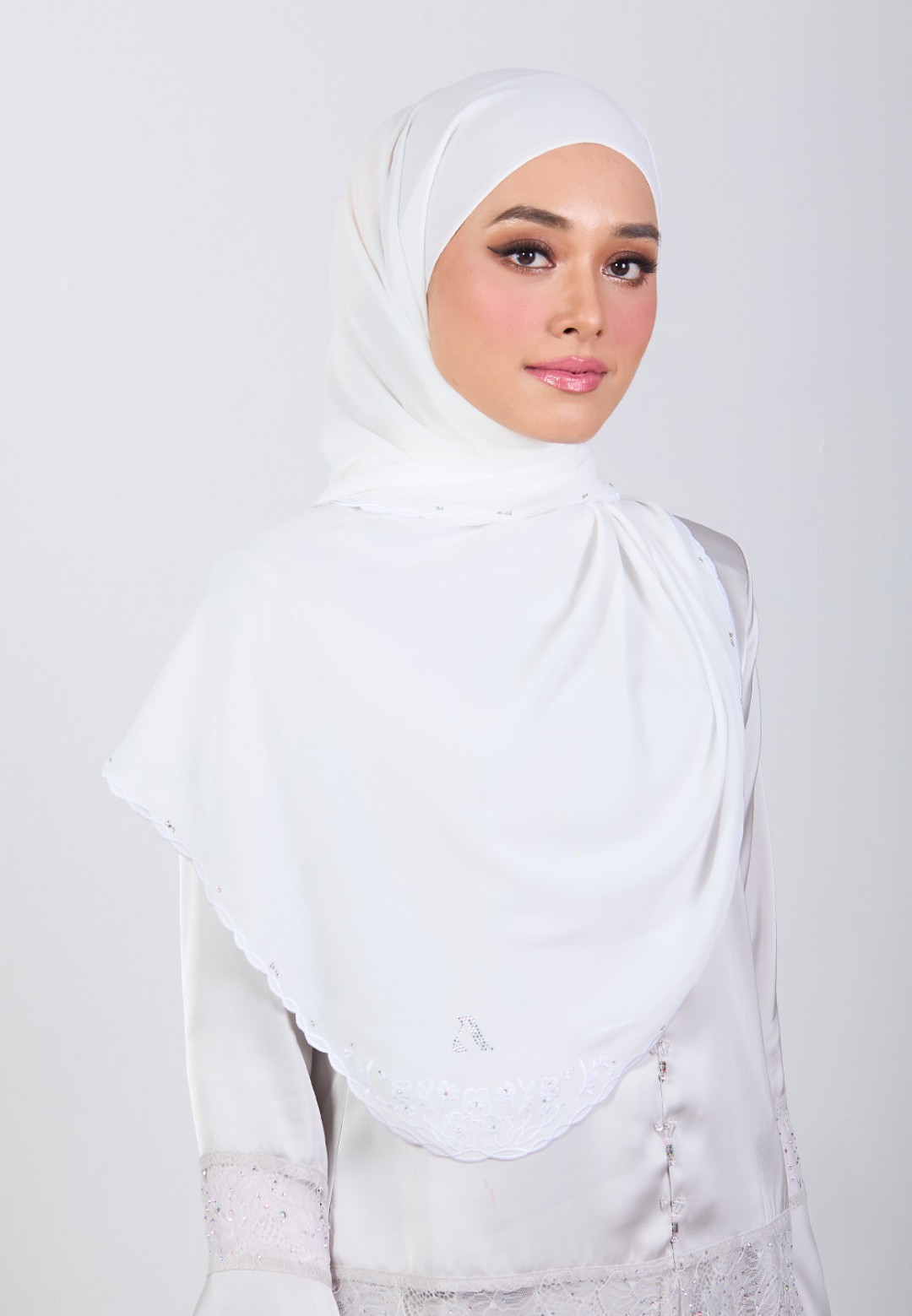 SHAWL BLOOMARIA PLAIN EMBROIDERY DIAMOND