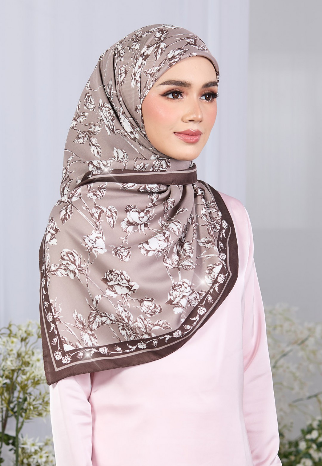 SQ NISREEN TWILL PTD DIAMOND