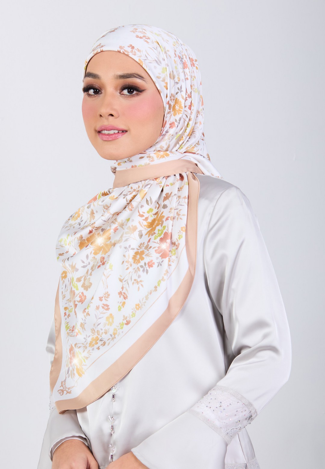 SQ PETITE PETALS PRINTED DIAMOND