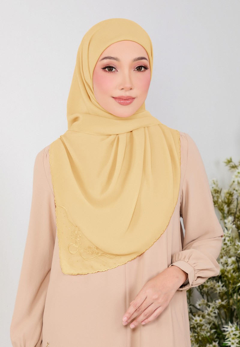 SQ FLUERITH PLAIN EMBROIDERY DIAMOND