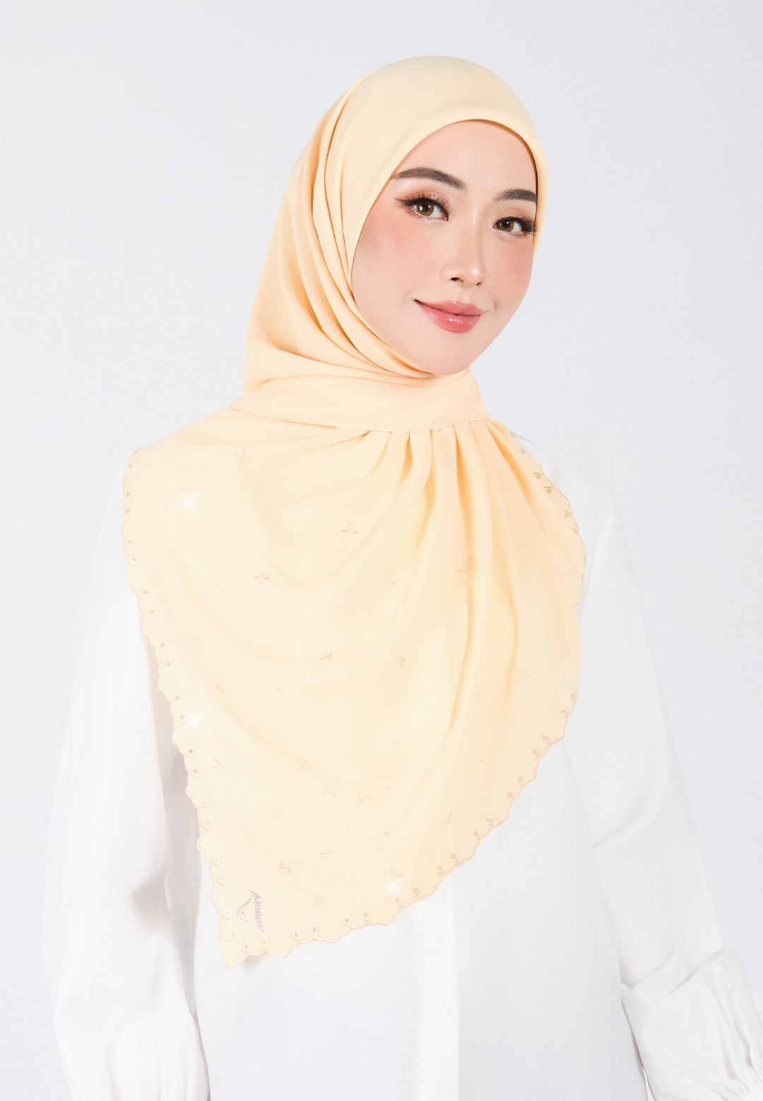 SQ ELYROSE PLAIN EMBROIDERY DIAMOND