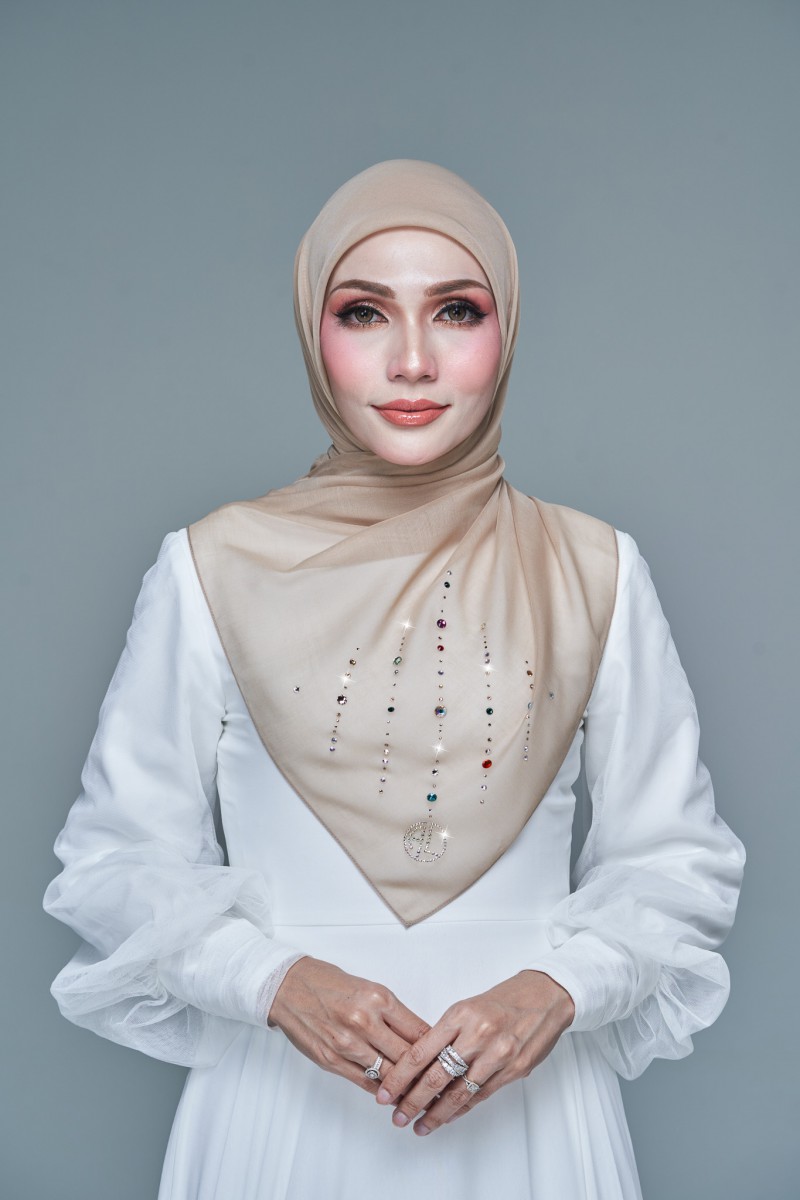 SQ RIKA VOILE PLAIN DIAMOND