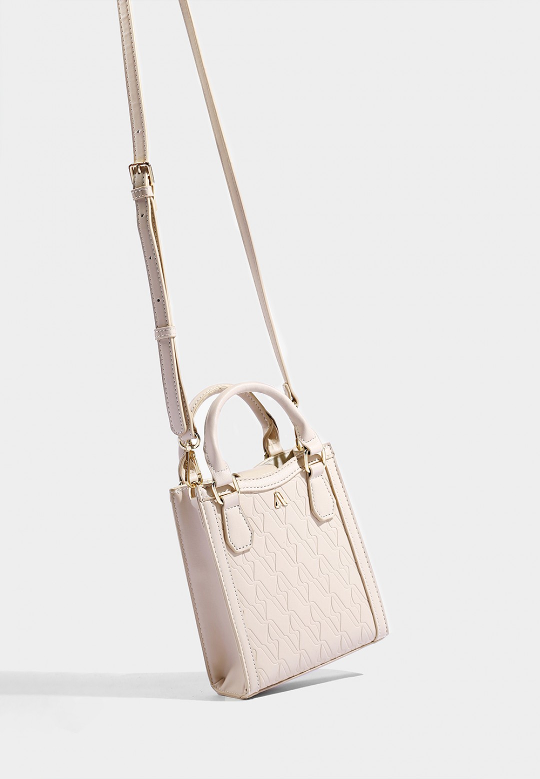 ICONIC MONO CROSSBODY