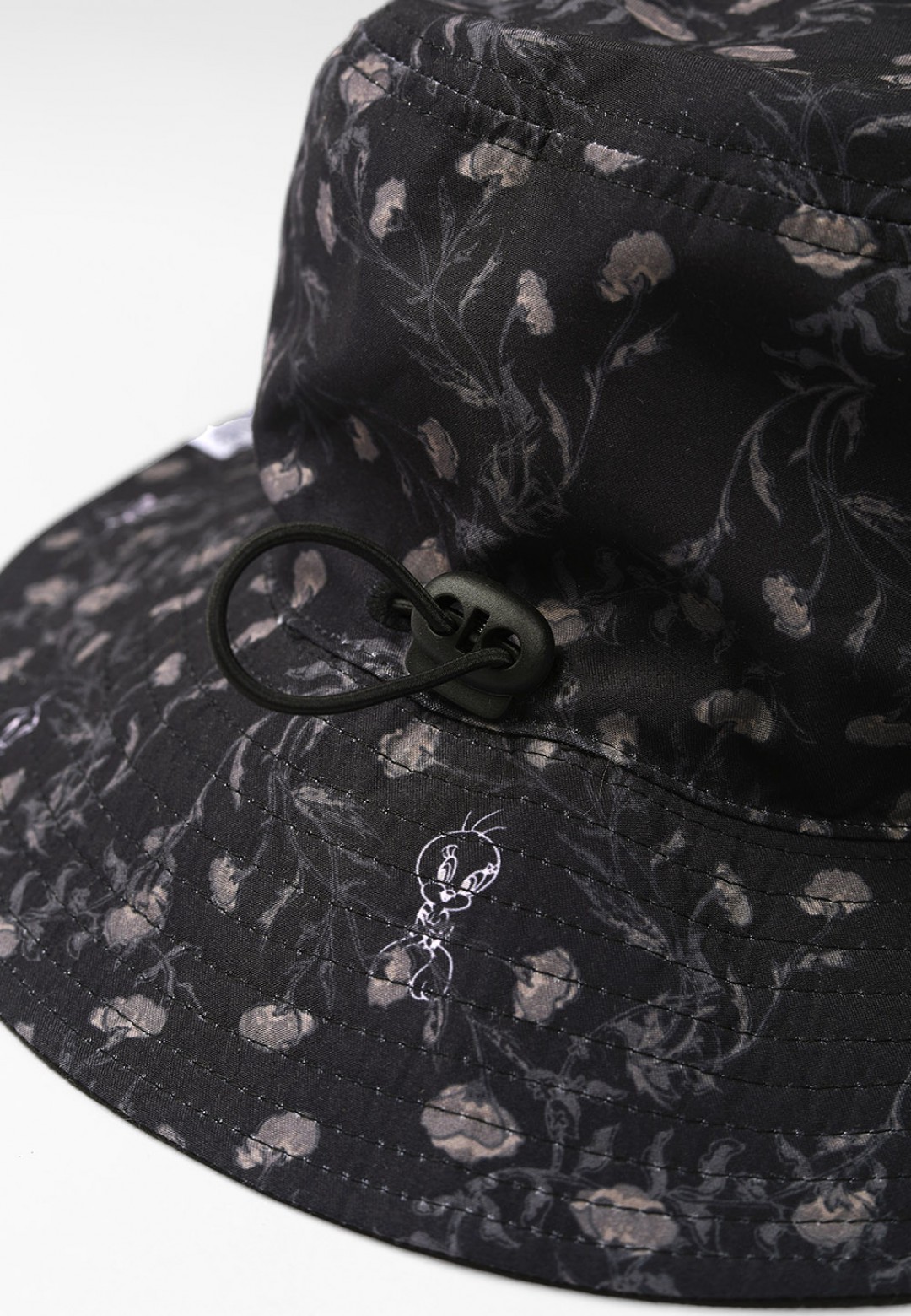 TWEETY PIE BUCKET HAT