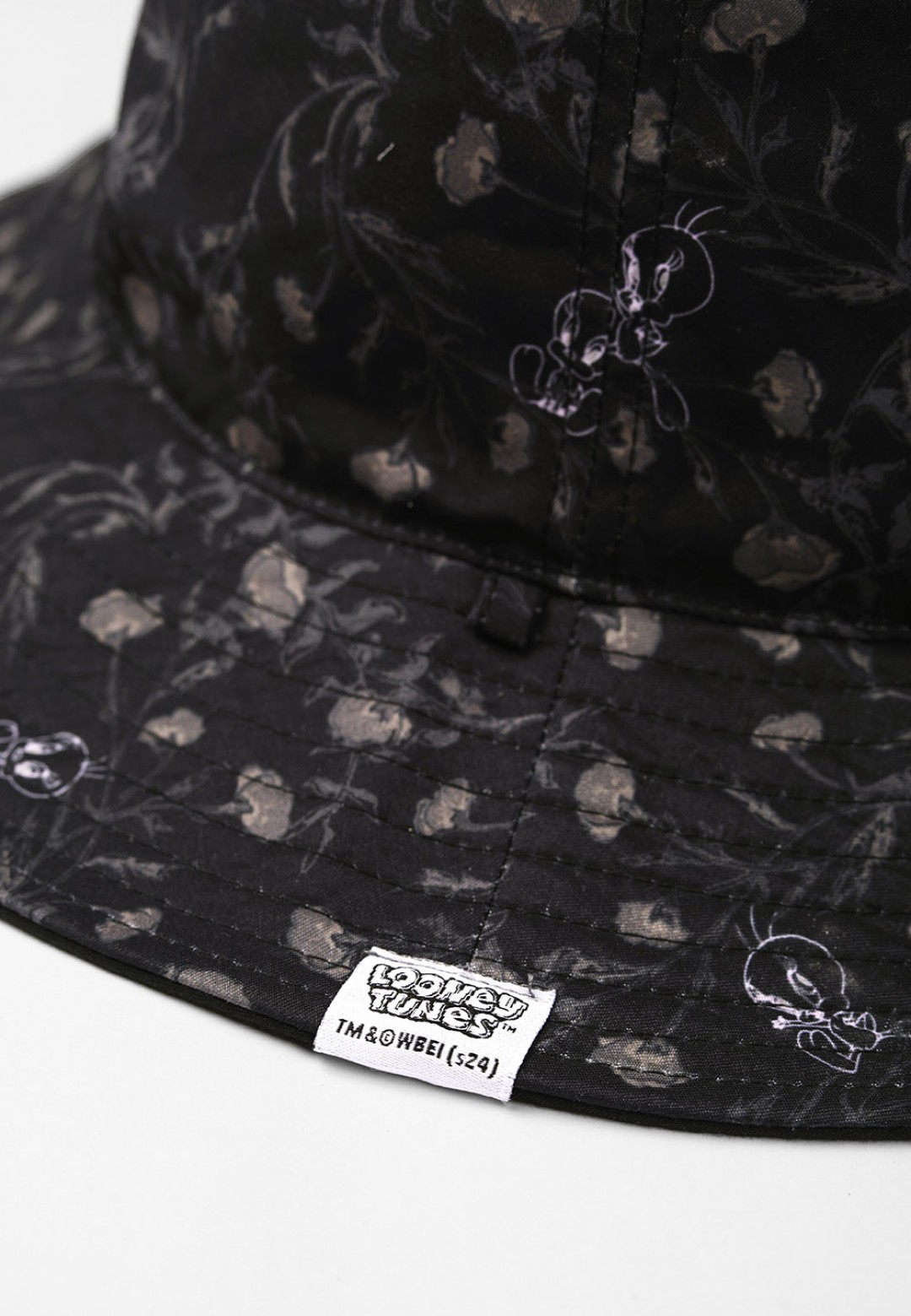 TWEETY PIE BUCKET HAT