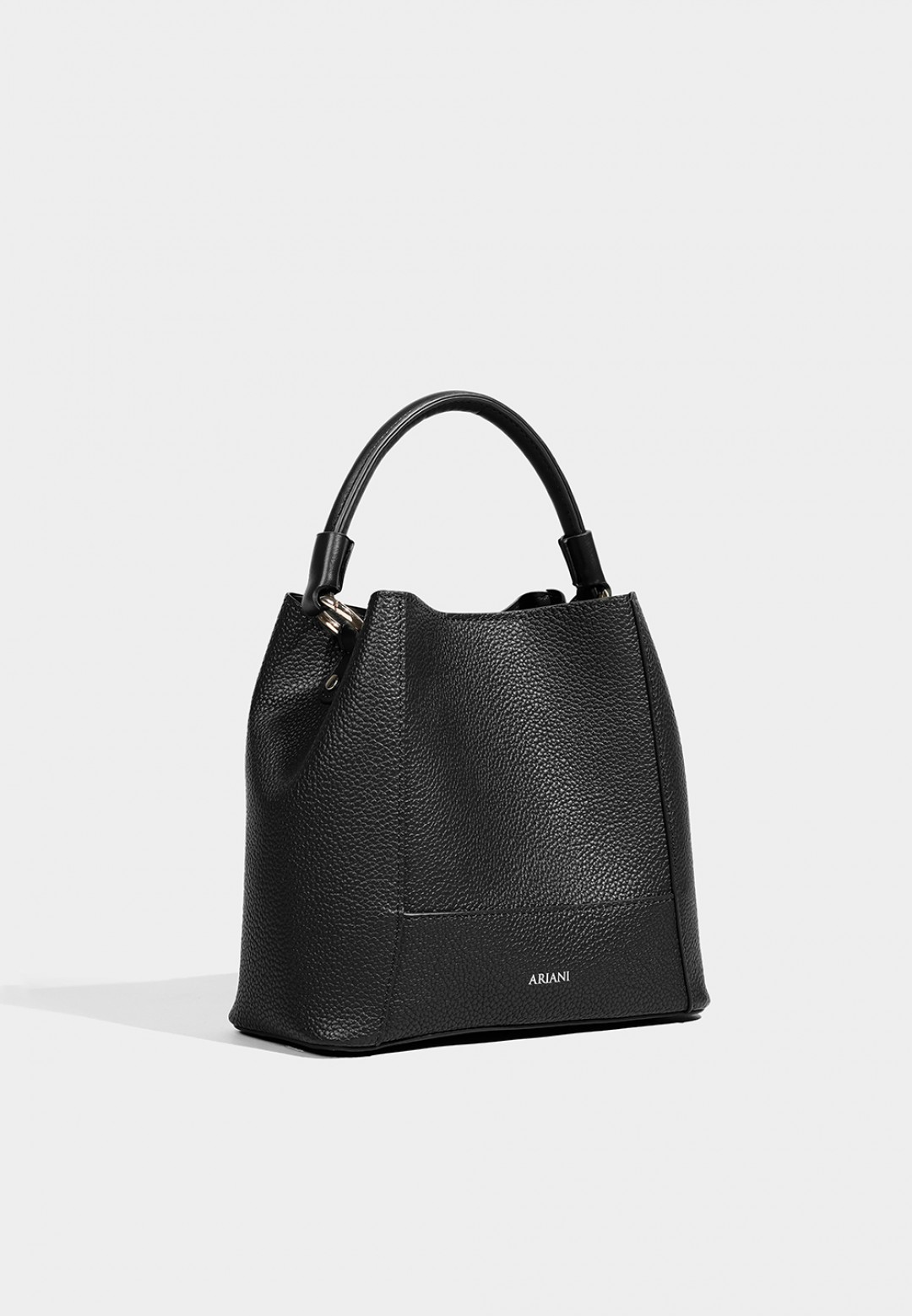 DAKOTA BUCKET BAG