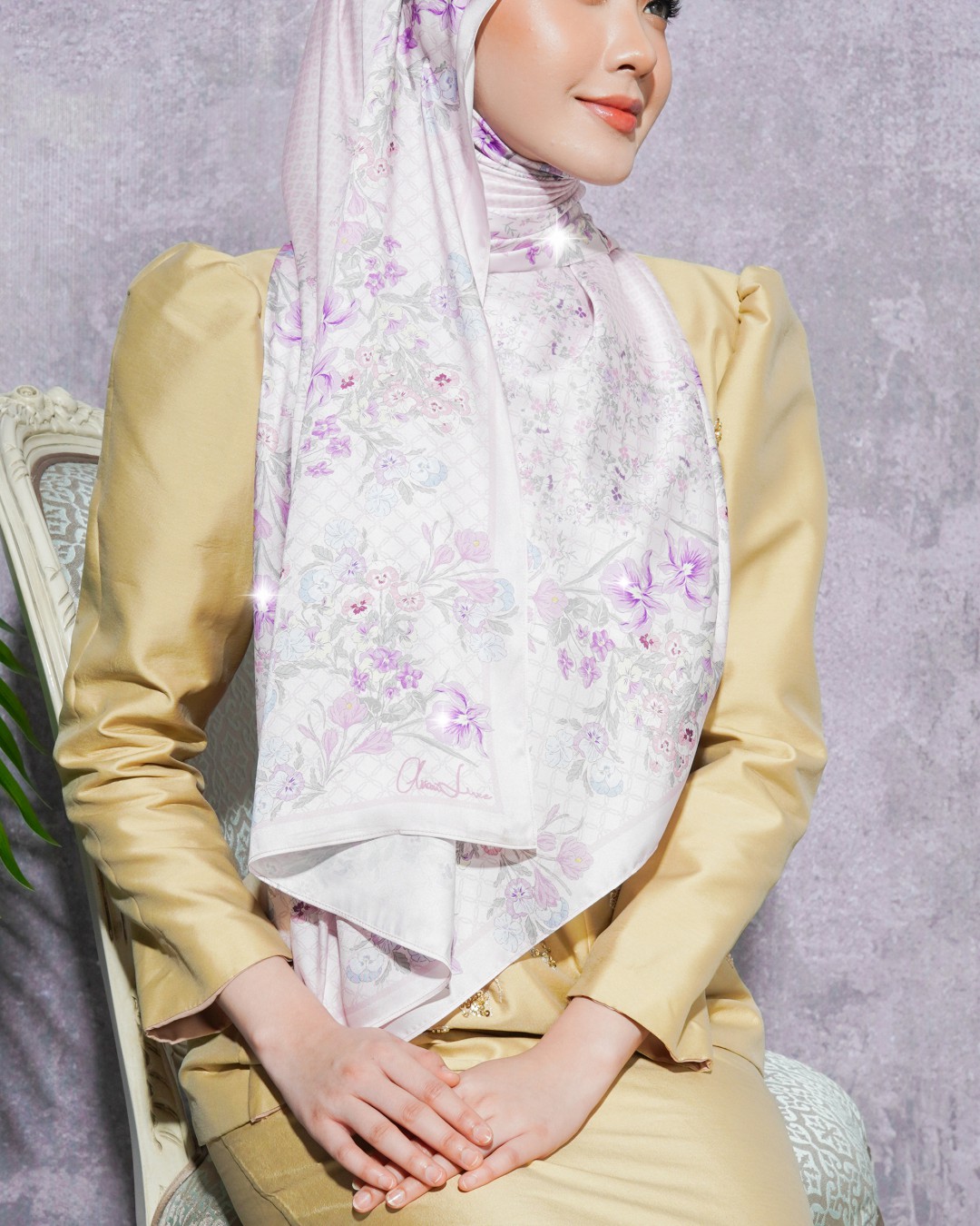 SHAWL AUBREY PRINTED DIAMOND LUXE