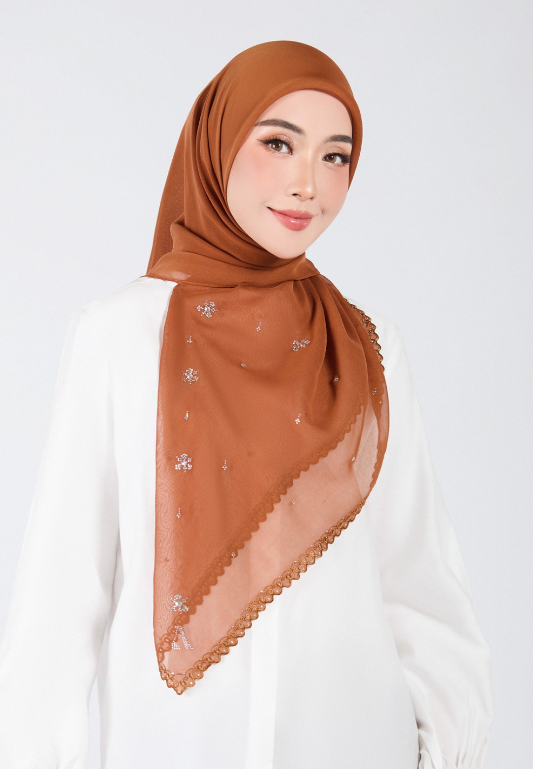 SQ ARIA GLEAM VOILE EMBROIDERY DIAMOND
