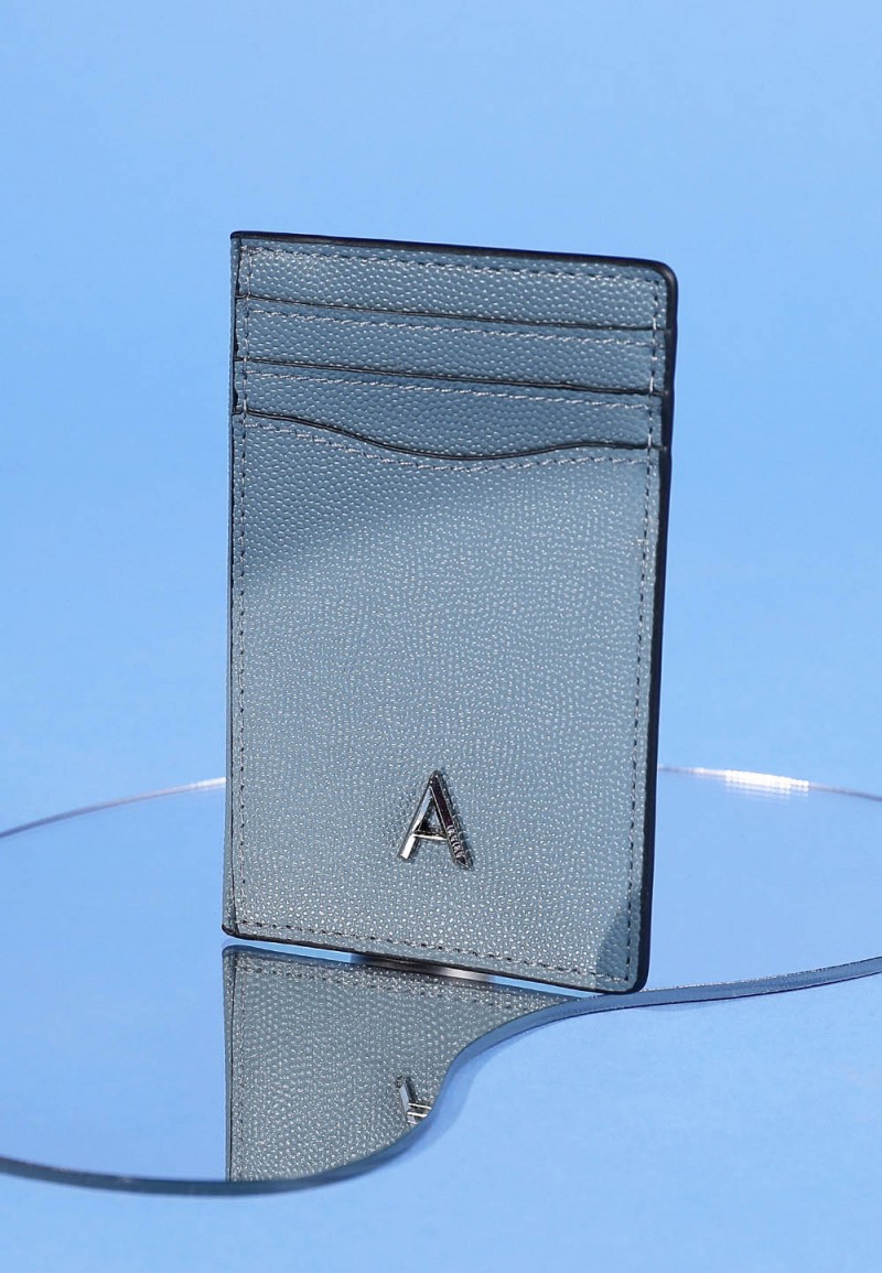 CARD HOLDER