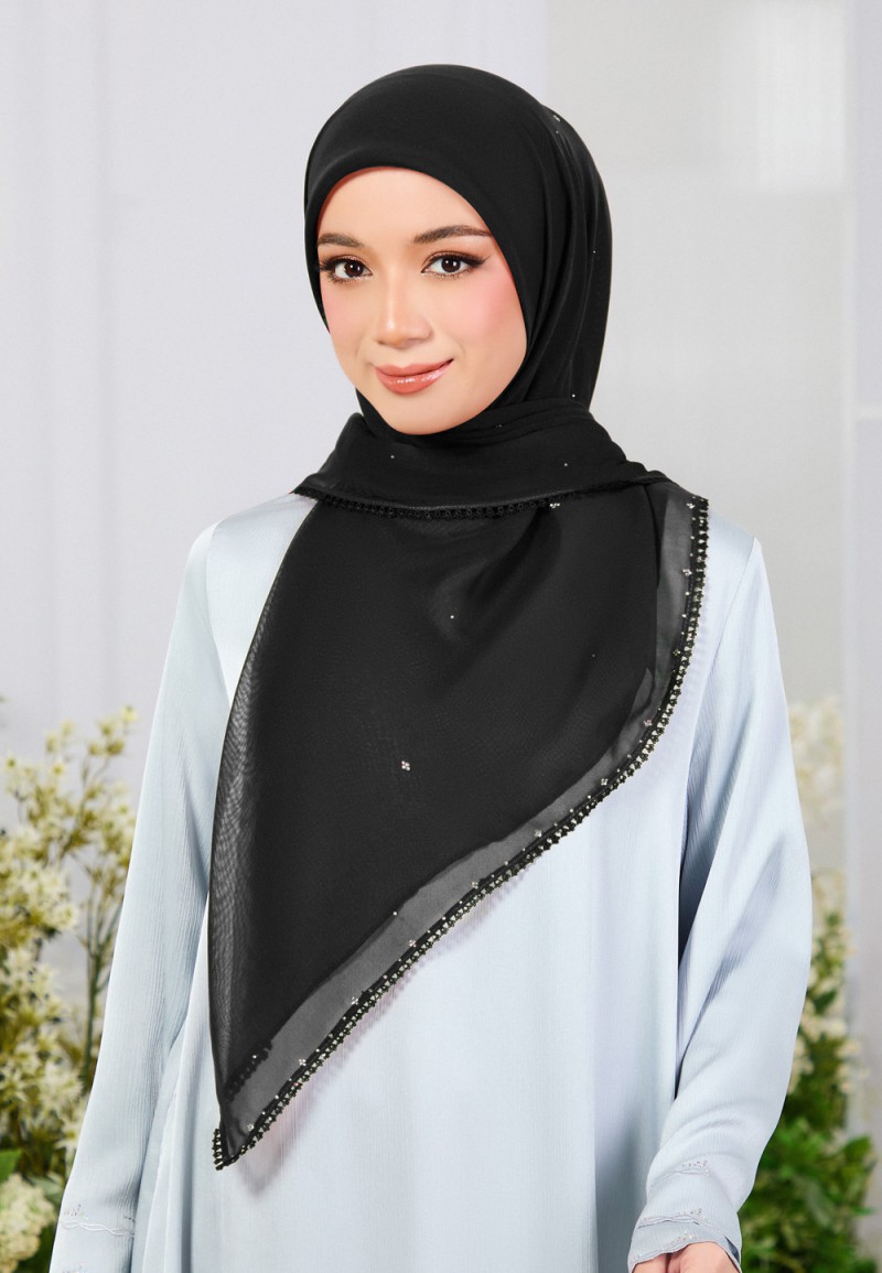 SQ ELVA BLUME VOILE LACE DIAMOND