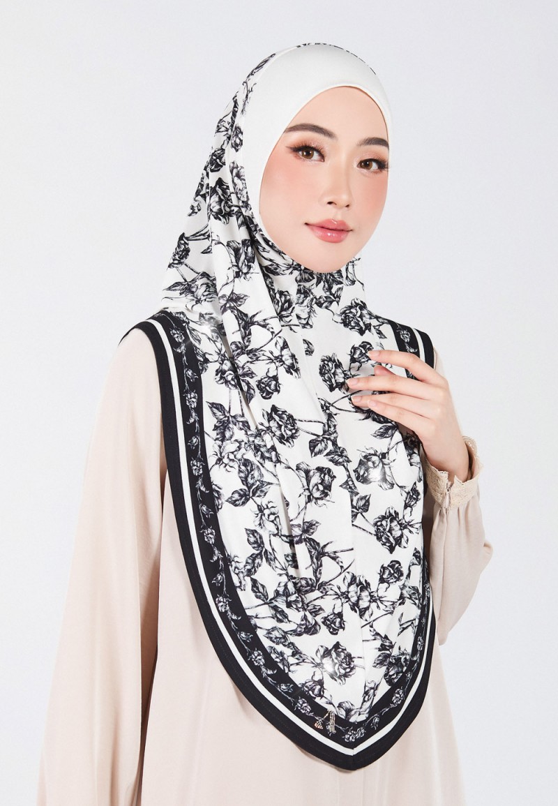 TIARA NISREEN LABUH S/A DIAMOND