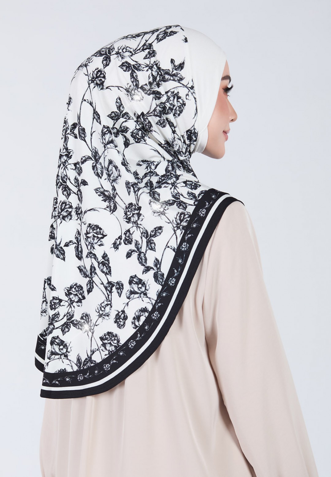 TIARA NISREEN STD S/A DIAMOND